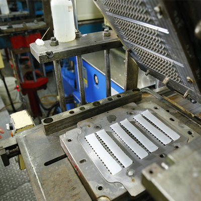 Silicone-Compression-Molding6