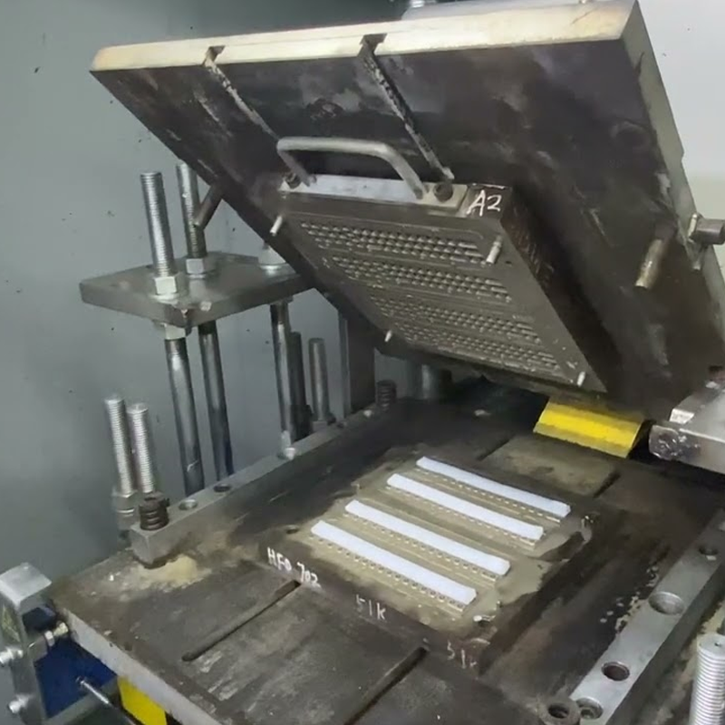 Custom-Engineered Molded Keyboards from Flykeyboard2